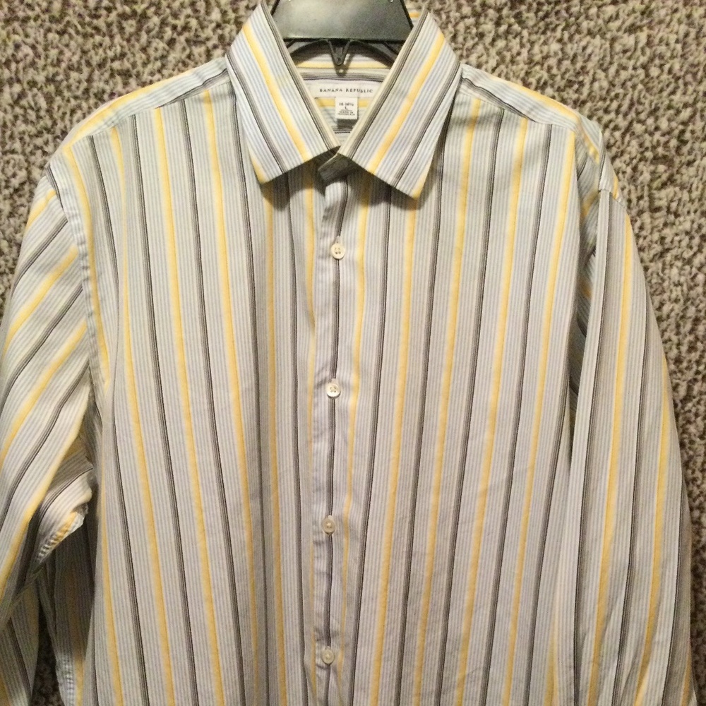 Banana Republic Dress Shirt - Picture 2 of 5